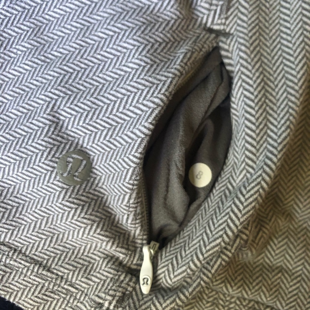 Lululemon Rulu running top VGUC size 8 - Picture 3 of 3